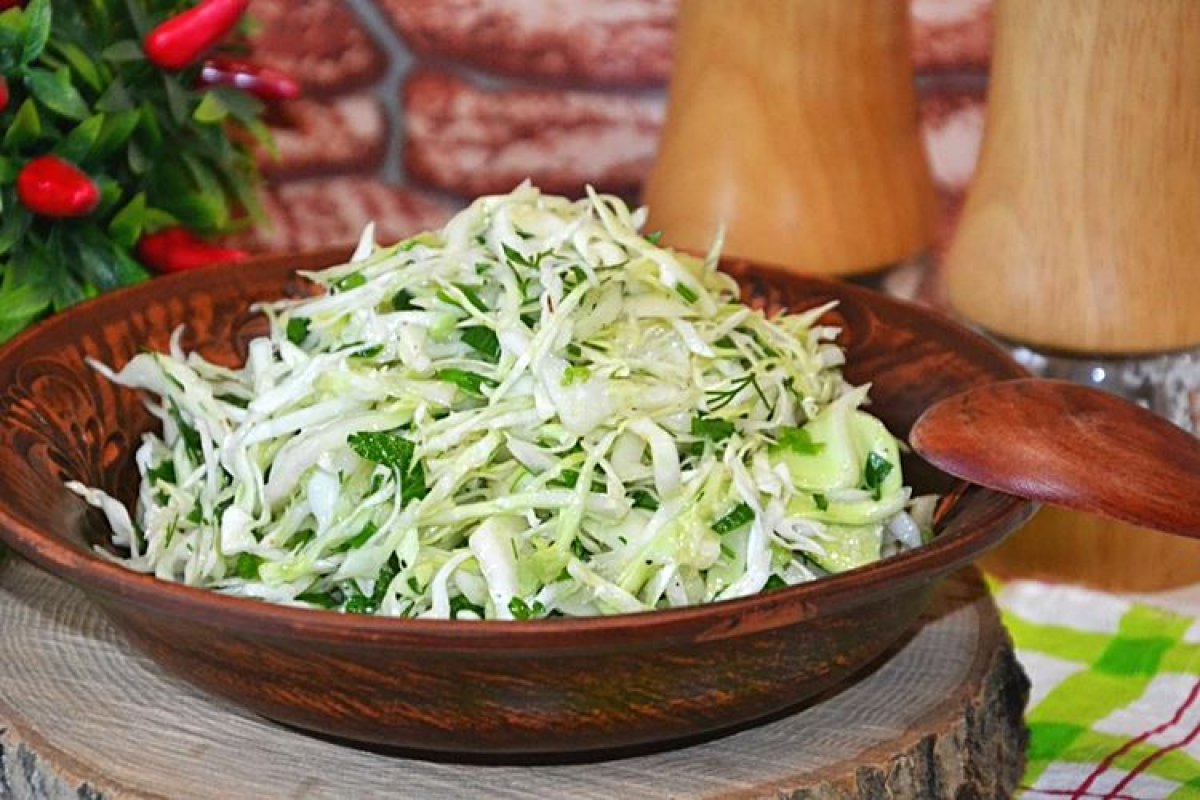 Ингредиенты для «Салат из свежей капусты с курицей»: