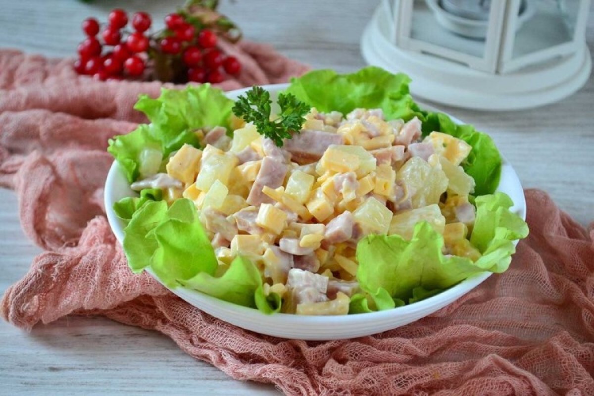 Салат с кукурузой и куриной ветчиной – пошаговый рецепт приготовления с фото