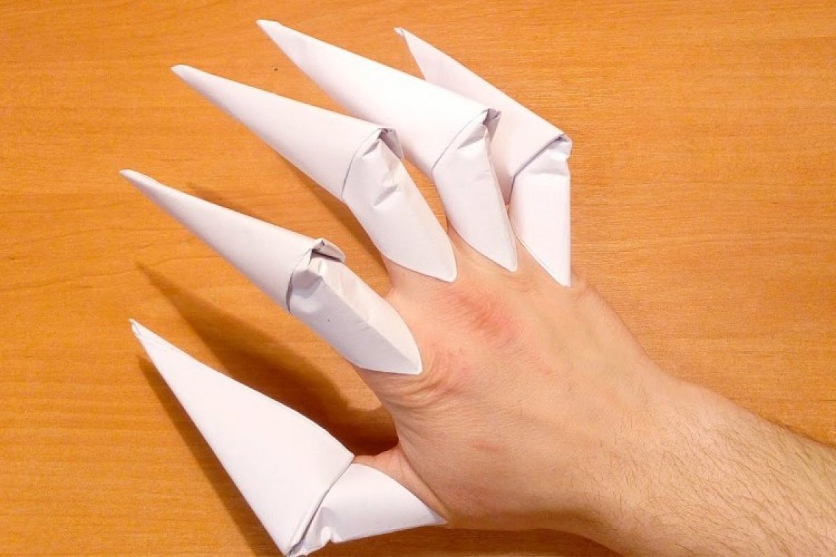Коготь из бумаги видео. Ногти из бумаги. Оригами когти. Когти из бумаги. Ногти из бумаги оригами.