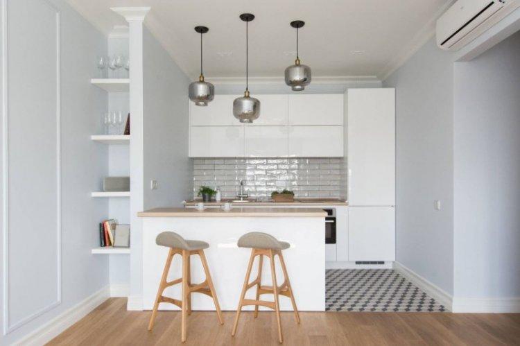 Белая глянцевая кухня - дизайн интерьера фото