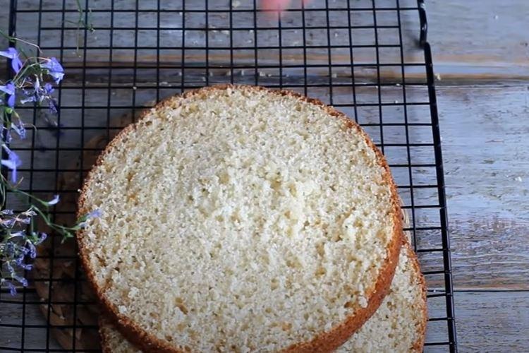 Ванильный бисквит на кефире - рецепт пошагово с фото