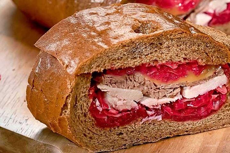 Бутерброды с красной капустой на Новый год 2021 - рецепты