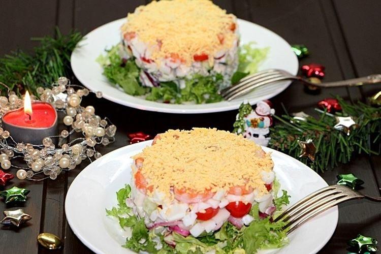 Салат с кальмаром и овощами - Что приготовить на Новый год 2021 рецепты