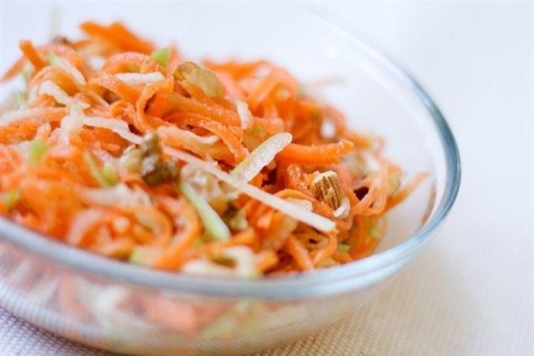 Сладкий морковно-яблочный завтрак - Что приготовить ребенку на завтрак рецепты