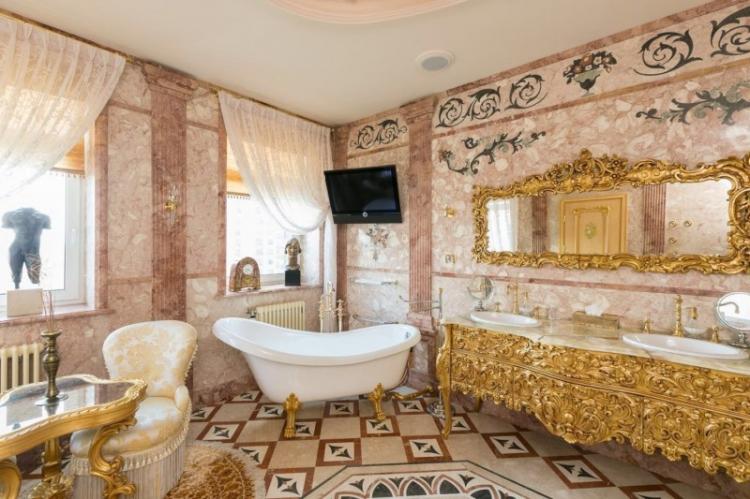 Ванная комната в стиле барокко - Дизайн интерьера