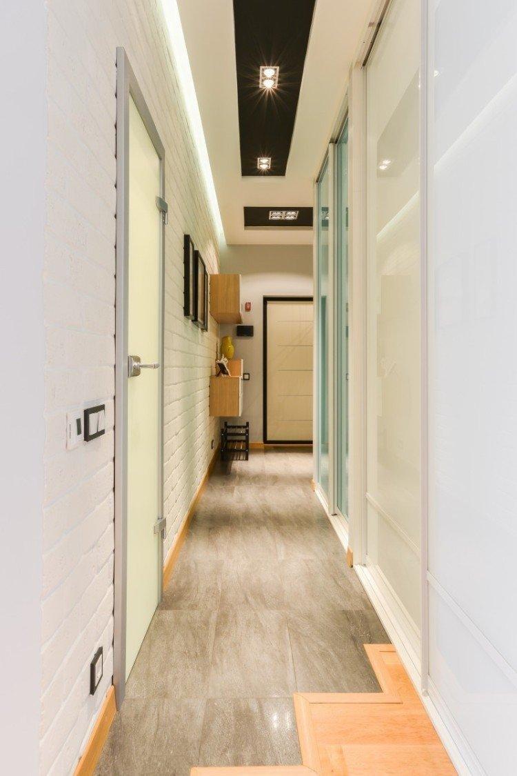 Белый коридор в квартире - Дизайн интерьера