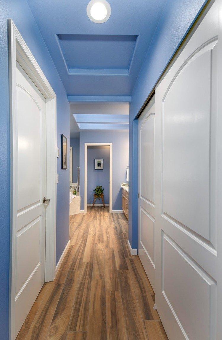 Дизайн маленького коридора в квартире - фото