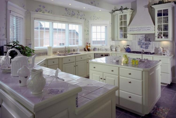 Фиолетовая кухня в стиле прованс - Дизайн интерьера