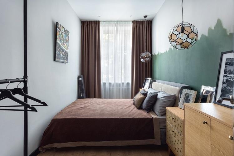 Узкая спальня - дизайн интерьера фото