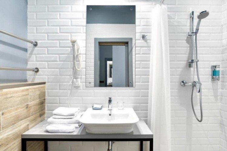 Отделка стен - Дизайн узкой ванной комнаты