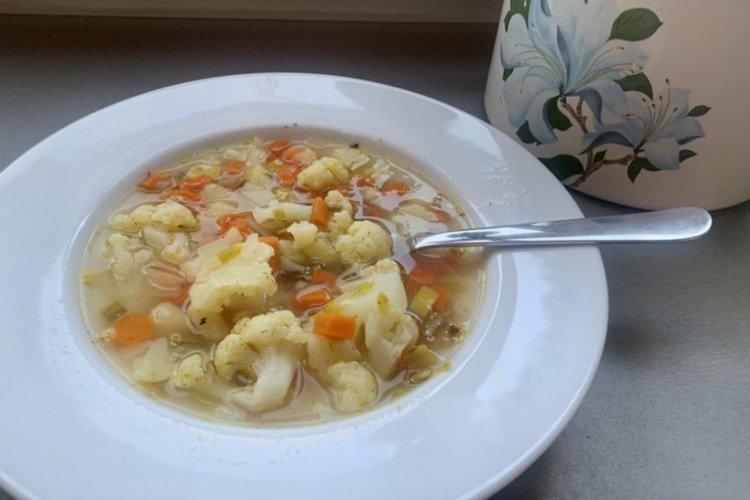 Суп с цветной капустой и машем