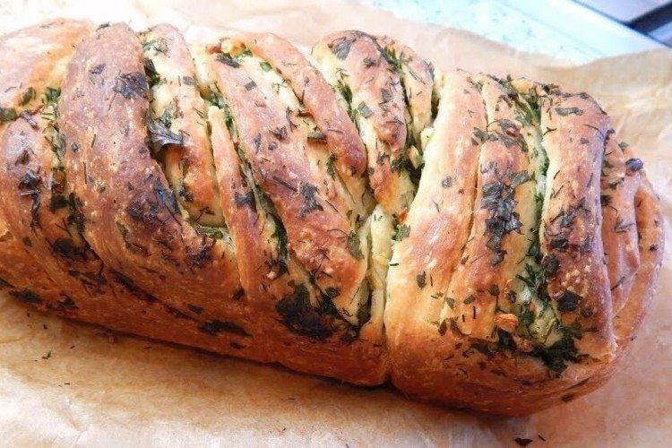 Домашний хлеб с зеленью