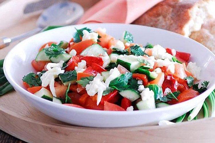 Болгарский салат с оливками