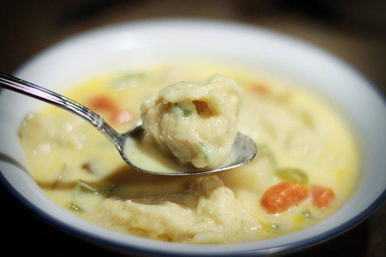 Сырный суп с галушками