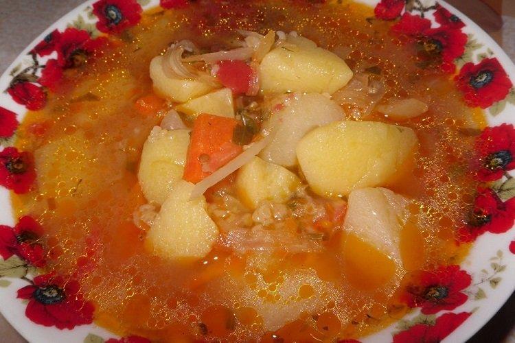 Перловый суп с капустой