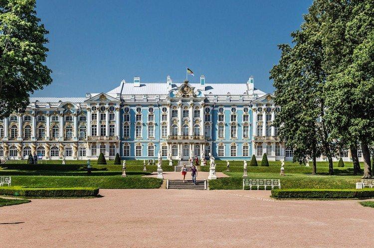 Екатерининский дворец Екатерининский дворец