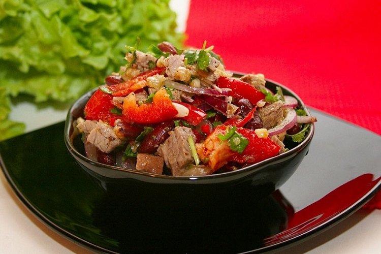 Салат из красной фасоли и говядины