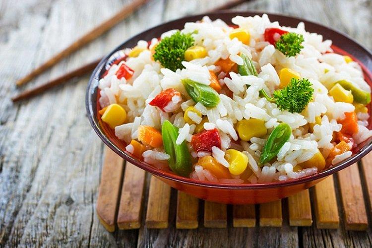 Рисовая каша с овощами