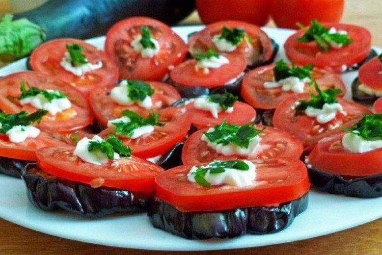 20 рецептов баклажанов с помидорами, которые разнообразят ваше меню