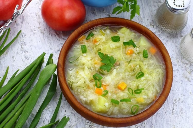 Рисовый суп с капустой