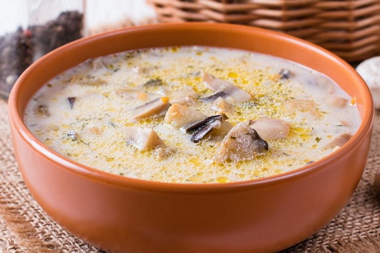 Сырный суп с гречкой и грибами