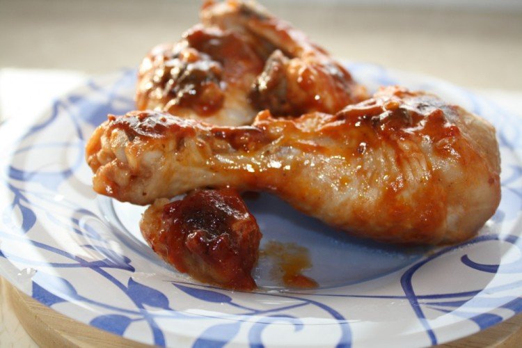 Куриные ножки в медово-горчичном соусе на сковороде