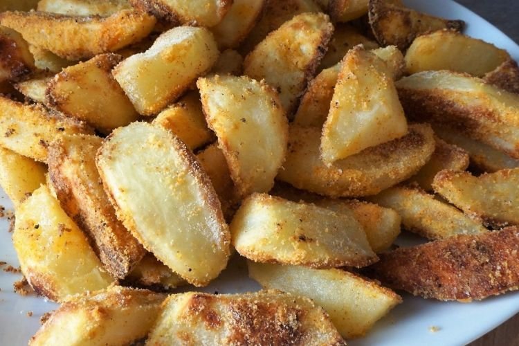 Запеченный картофель в кукурузной панировке