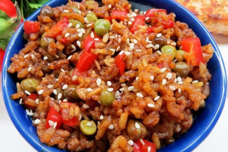 Рис с овощами в соевом соусе