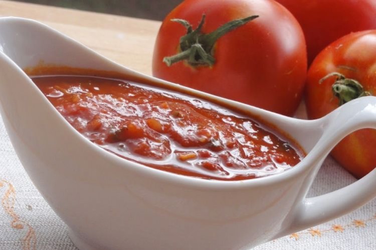 Соус для бургера с томатной пастой и паприкой