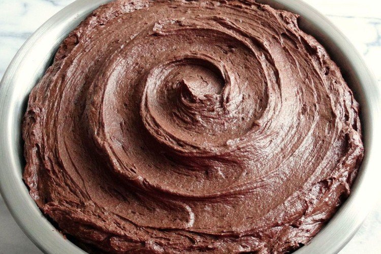 Шоколадный творожный крем для торта