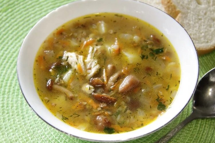 Грибной суп из опят с гречкой