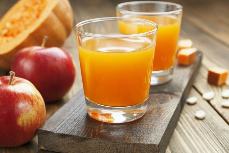 Тыквенно-яблочный сок через соковыжималку