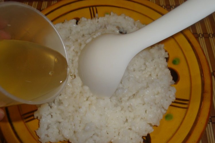 Заправка для риса из белого винного уксуса