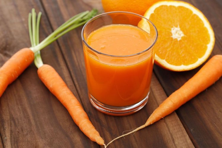 Сок из абрикосов, моркови и апельсинов