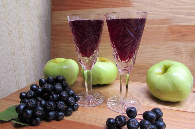 Вино из черноплодной рябины и яблок