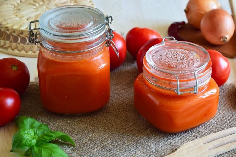 Кетчуп из помидоров на зиму – классический рецепт