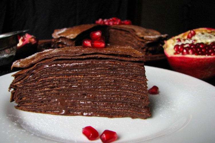 Шоколадный торт из блинов