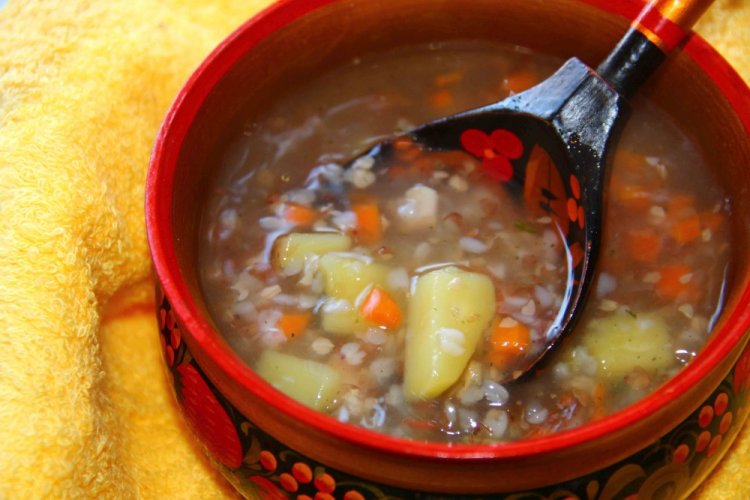 Гречневый суп с тушенкой