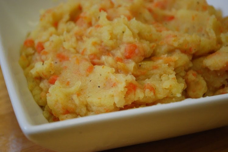 Картофельная начинка с морковью