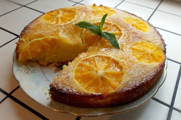 Пирог с апельсинами на сковороде