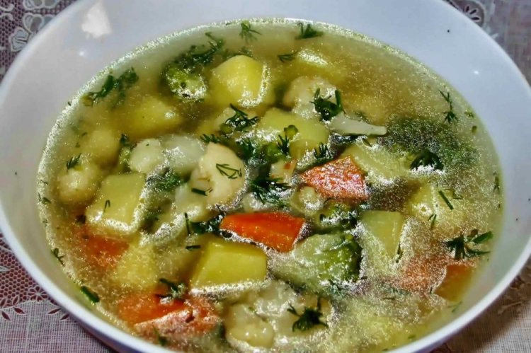 Суп из кабачков и брокколи