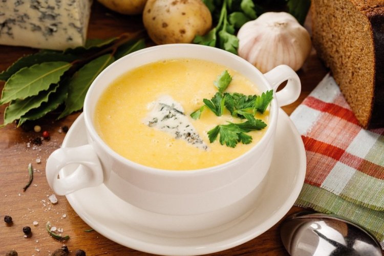 Сырный крем-суп с голубым сыром
