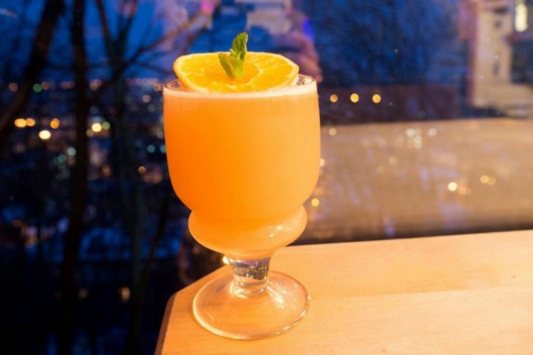 Мандариновый коктейль с лимончелло и вермутом