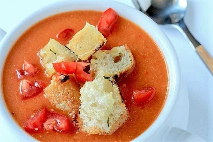 Томатный суп-пюре по-тоскански