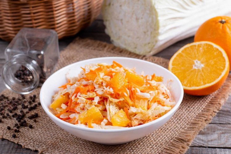 Салат с ревенем и апельсином