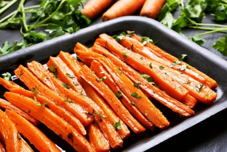 Запеченная морковь в духовке