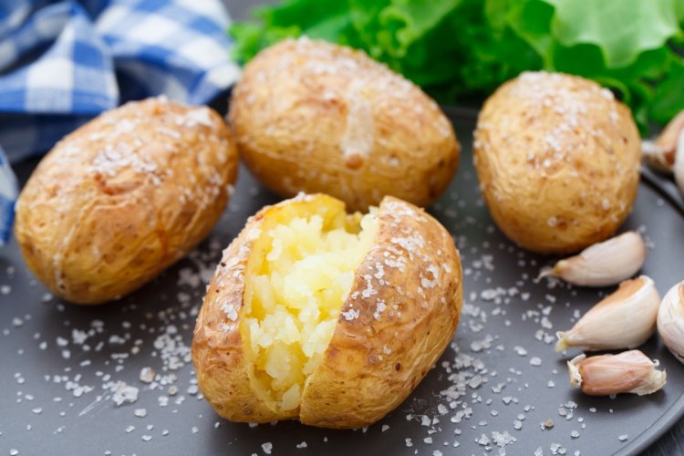 10 лучших рецептов картошки в мундире