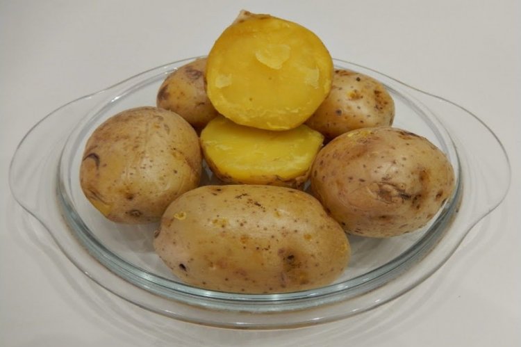 Картошка в мундире на пару