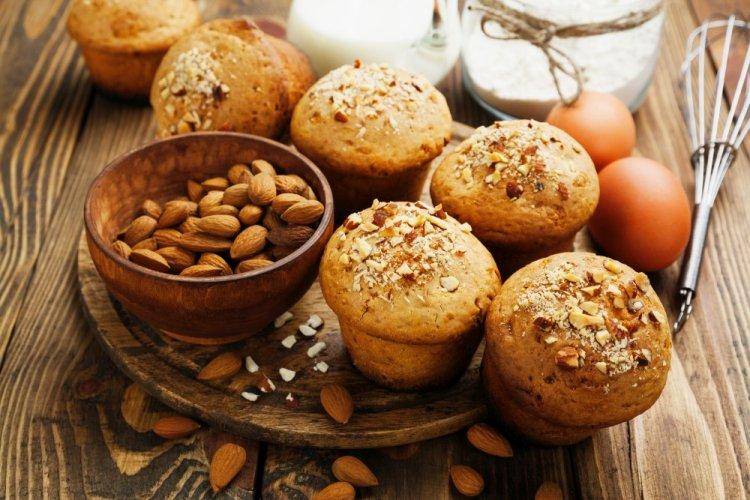 Сладкие кето-булочки из миндальной муки