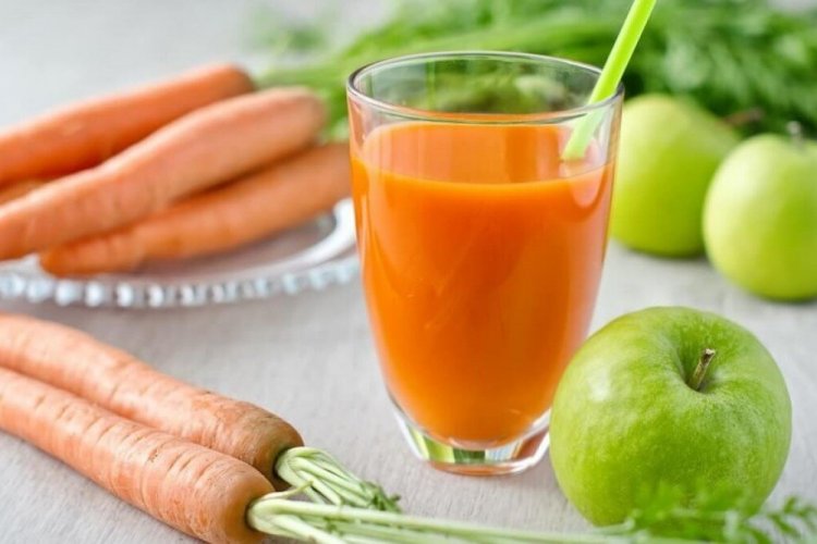 Сок из сельдерея, моркови и яблок